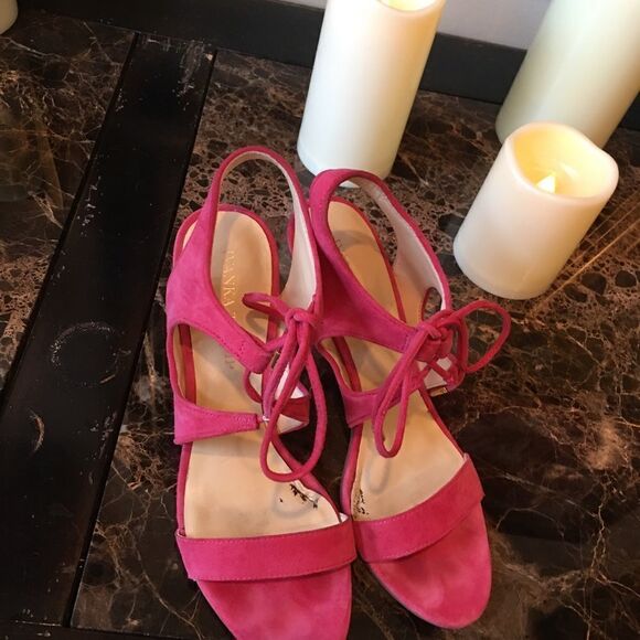 IVANKA’S PINKPOP Suede Heels! - Picture 7 of 8